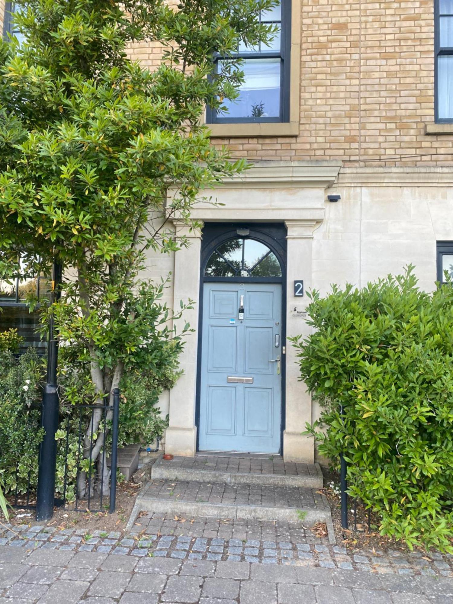 Upton Country Park Guest House Northampton Exterior foto